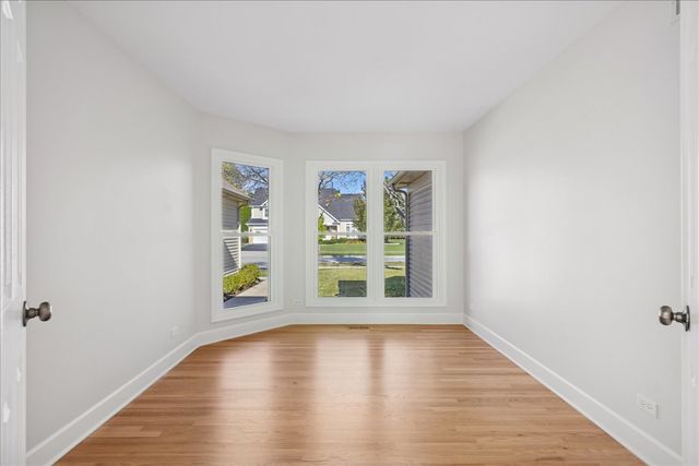 5249 Elliott Drive, Hoffman Estates, IL 60192