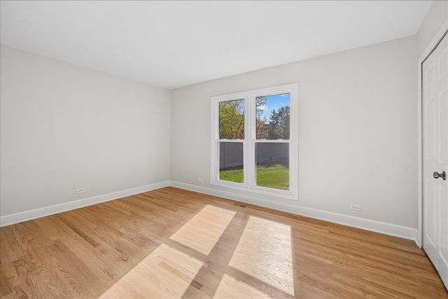 5249 Elliott Drive, Hoffman Estates, IL 60192