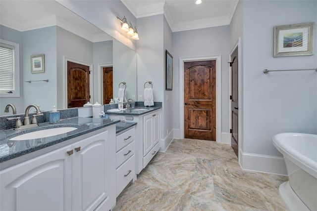 201 Stillwater Drive, St Simons Island, GA 31522