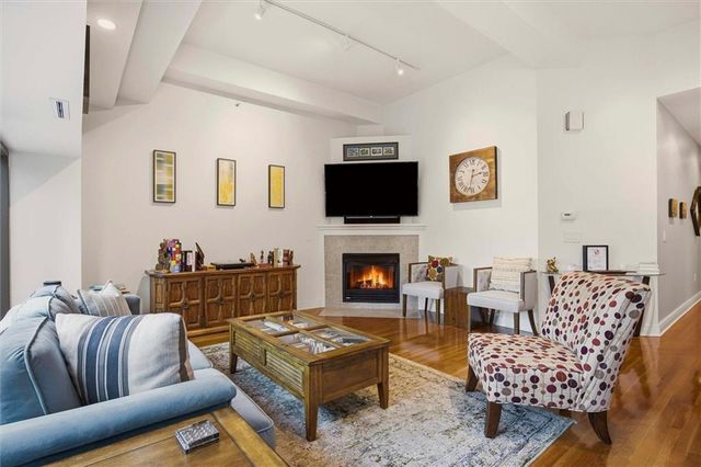 1101 Walnut Street 604, Kansas City, MO 64106