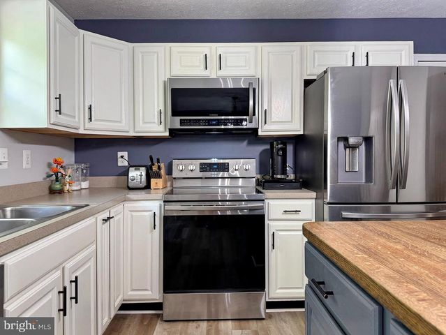 7124 JULIETTE LOW LN, Hughesville, MD 20637