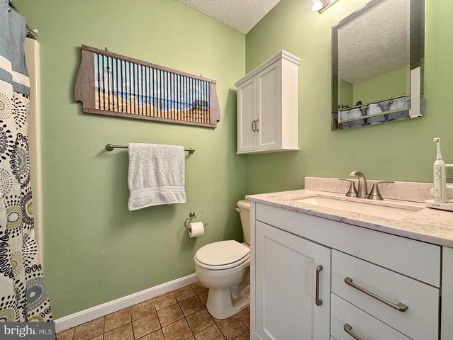 7124 JULIETTE LOW LN, Hughesville, MD 20637