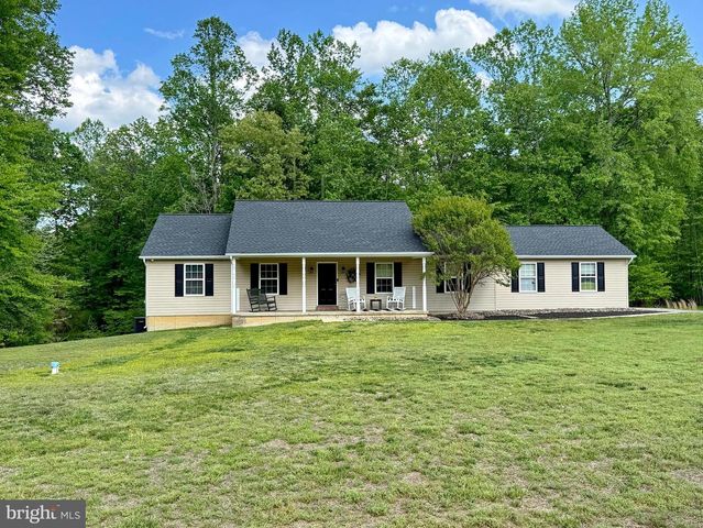 7124 JULIETTE LOW LN, Hughesville, MD 20637