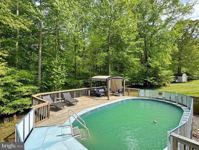 7124 JULIETTE LOW LN, Hughesville, MD 20637