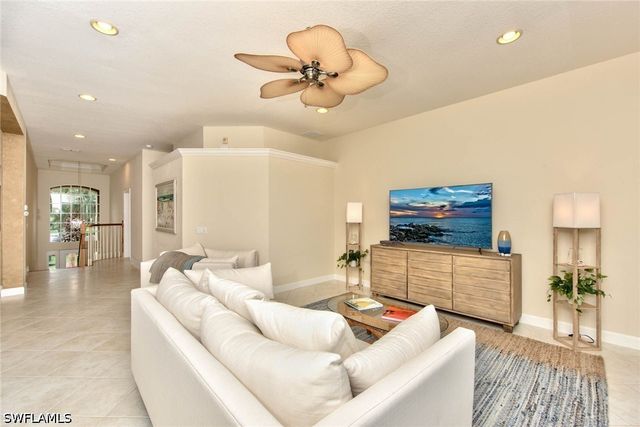 9657 Cypress Hammock CIR 202, Estero, FL 34135