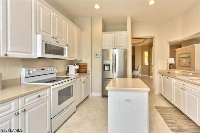 9657 Cypress Hammock CIR 202, Estero, FL 34135