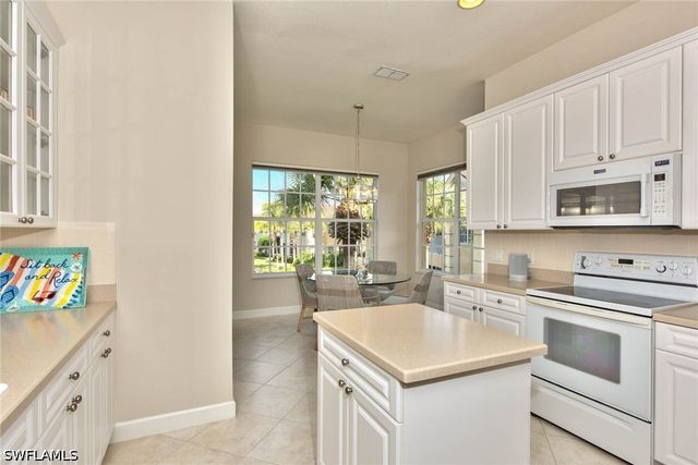 9657 Cypress Hammock CIR 202, Estero, FL 34135