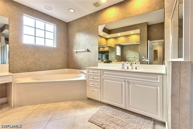 9657 Cypress Hammock CIR 202, Estero, FL 34135