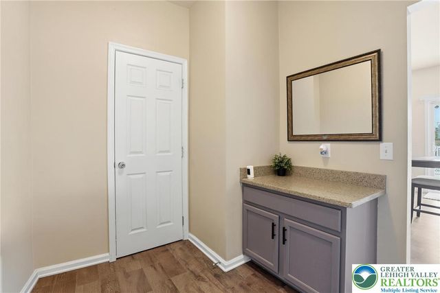 9581 Sleepy Hollow Lane, Upper Macungie Twp, PA 18031