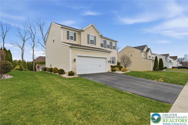 9581 Sleepy Hollow Lane, Upper Macungie Twp, PA 18031