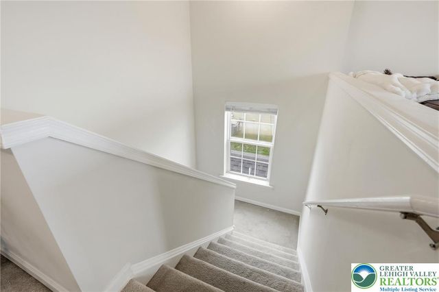 9581 Sleepy Hollow Lane, Upper Macungie Twp, PA 18031