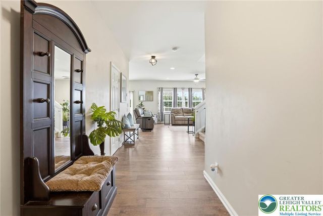 9581 Sleepy Hollow Lane, Upper Macungie Twp, PA 18031