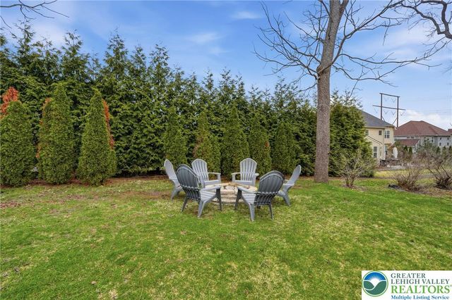 9581 Sleepy Hollow Lane, Upper Macungie Twp, PA 18031
