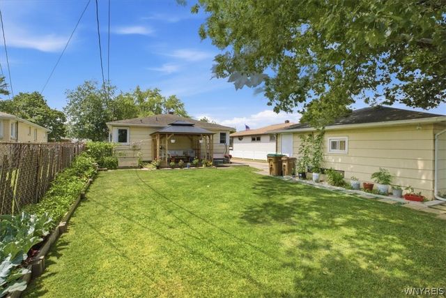 74 Lucy Lane, Cheektowaga, NY 14225