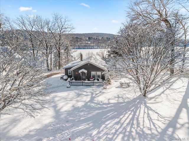 4 Beachway Drive, Holmes, NY 12531