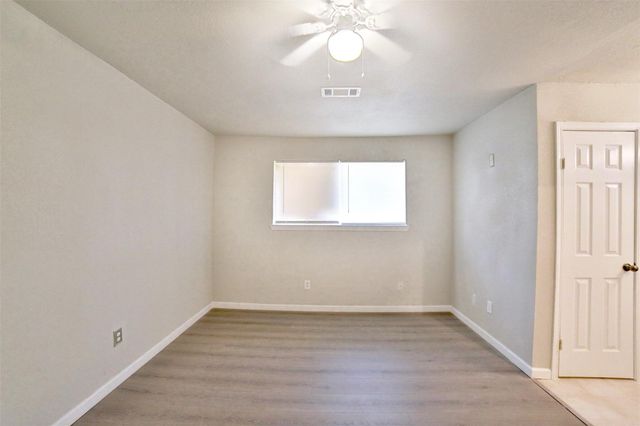 10119 Valley Club Drive, Houston, TX 77078