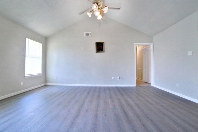 10119 Valley Club Drive, Houston, TX 77078