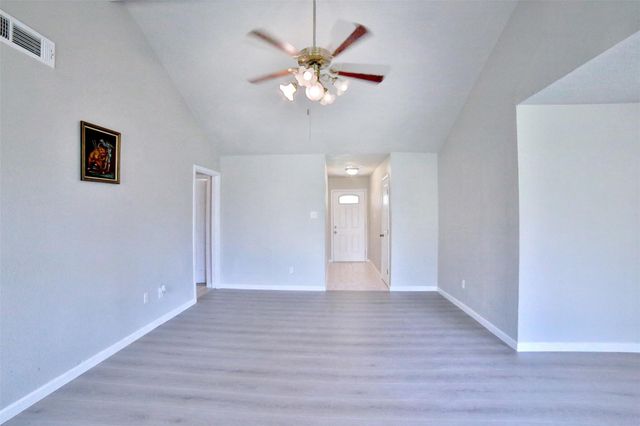 10119 Valley Club Drive, Houston, TX 77078