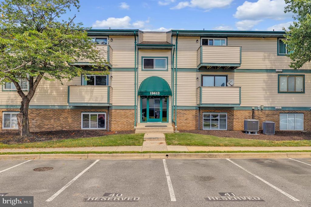 19613 GUNNERS BRANCH RD #613, Germantown, MD 20876