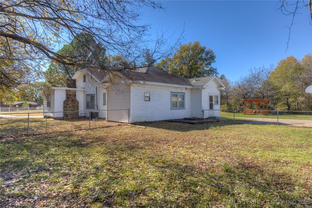 15705 Old Morris Highway, Okmulgee, OK 74447