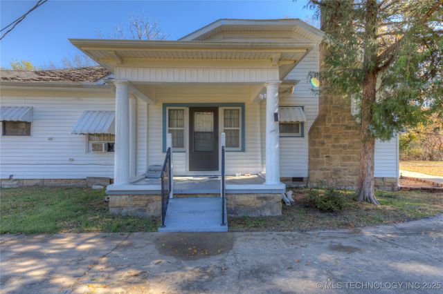 15705 Old Morris Highway, Okmulgee, OK 74447