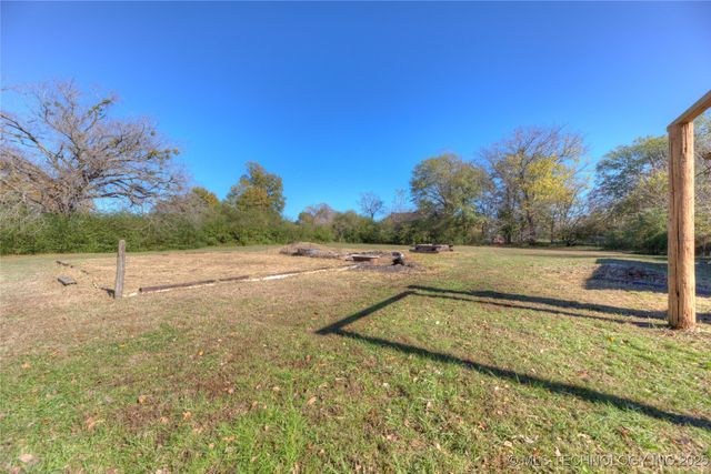 15705 Old Morris Highway, Okmulgee, OK 74447
