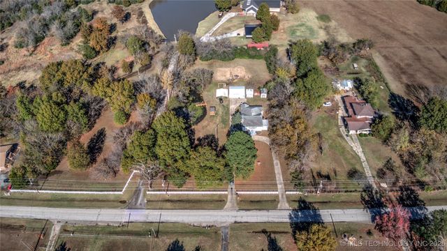 15705 Old Morris Highway, Okmulgee, OK 74447