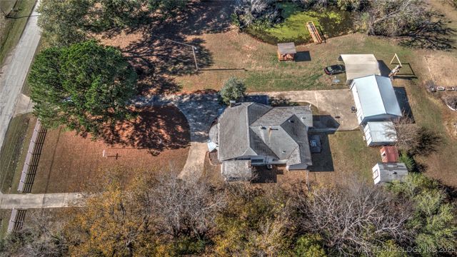 15705 Old Morris Highway, Okmulgee, OK 74447