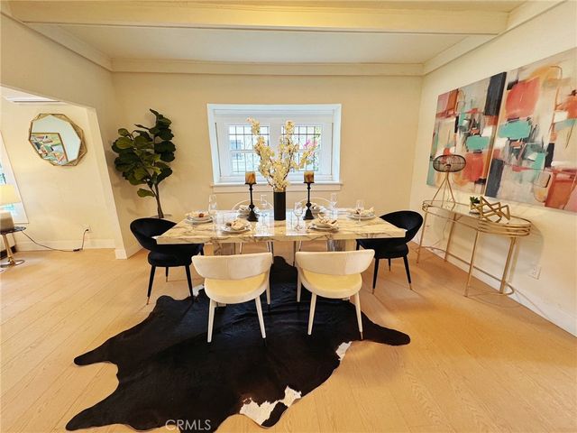 2058 W 30TH Street, Los Angeles, CA 90018