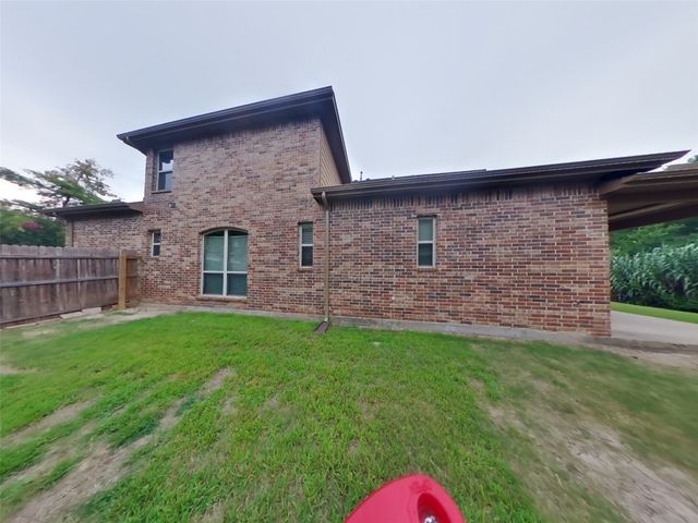5024 Kestrel Drive, Mesquite, TX 75181
