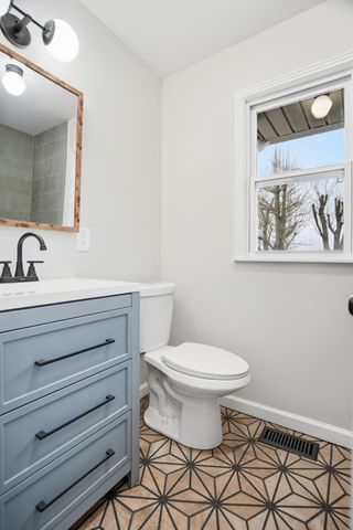 5654 Borthick Rd, Springfield, TN 37172