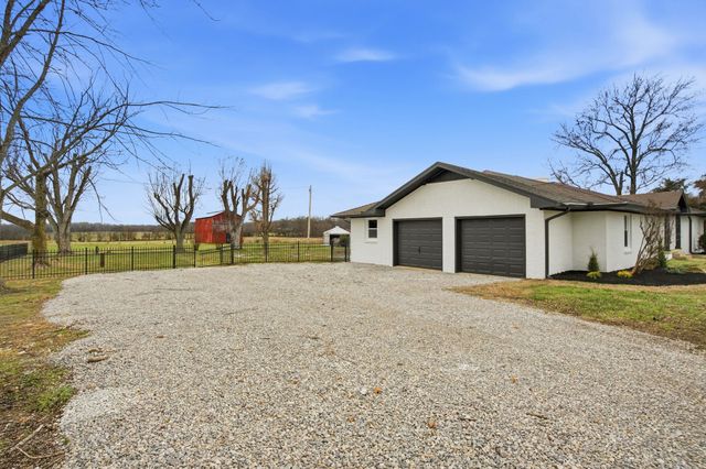 5654 Borthick Rd, Springfield, TN 37172