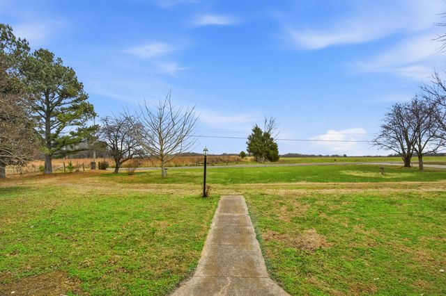 5654 Borthick Rd, Springfield, TN 37172