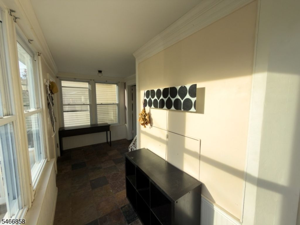 107 Sheridan Ave, Roselle Park Boro, NJ 07204 — photo 2