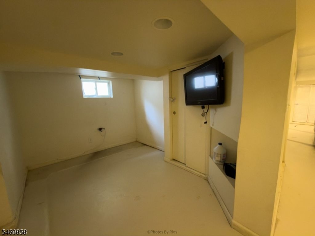107 Sheridan Ave, Roselle Park Boro, NJ 07204 — photo 5