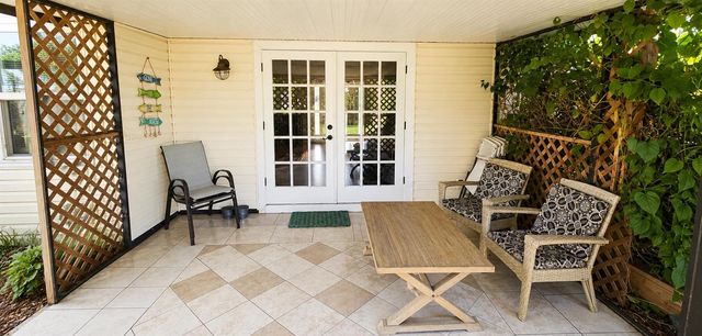 2490 SE Whitehorse Street, Port St. Lucie, FL 34984