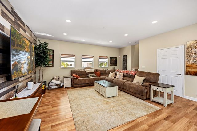 429 NE 1st Street, Pompano Beach, FL 33060