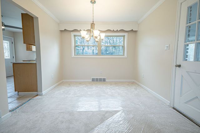 1435 Morrow Rd, Upper St Clair, PA 15241