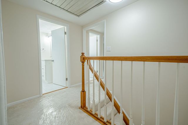 1435 Morrow Rd, Upper St Clair, PA 15241