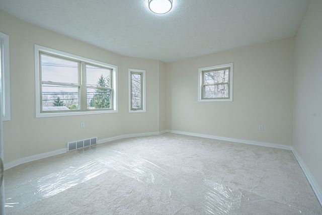 1435 Morrow Rd, Upper St Clair, PA 15241