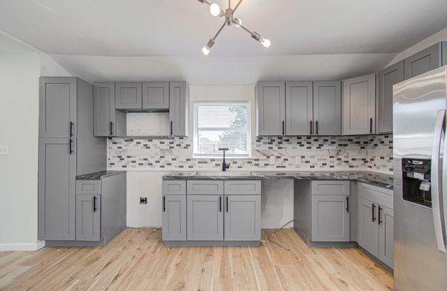 401 Trichelle Street, Pasadena, TX 77506