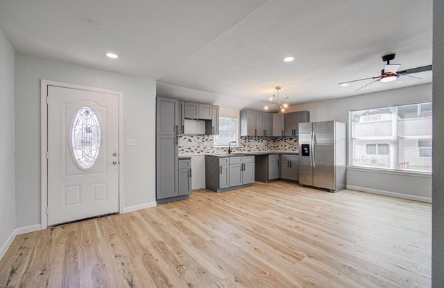 401 Trichelle Street, Pasadena, TX 77506