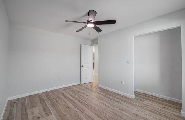 401 Trichelle Street, Pasadena, TX 77506