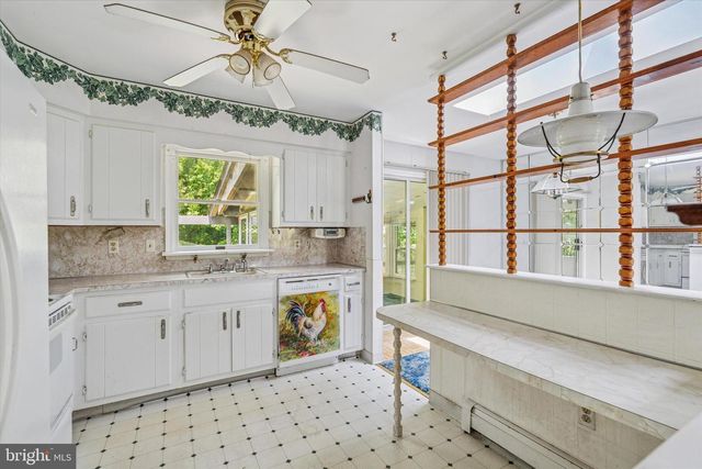 541 CHURCH RD, Norristown, PA 19403