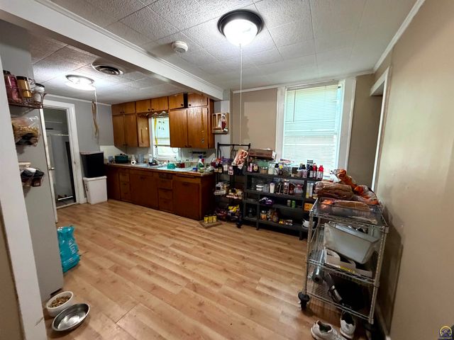 1415 SE 25th ST, Topeka, KS 66605