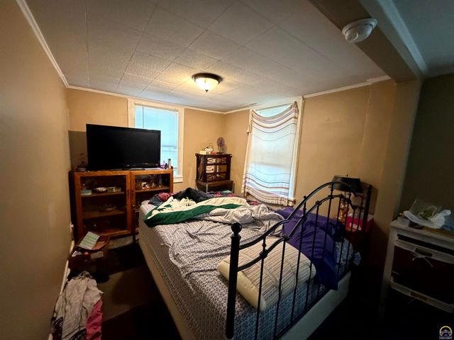 1415 SE 25th ST, Topeka, KS 66605