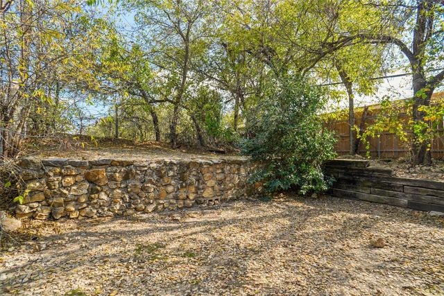 3833 Coates Circle 3839, Benbrook, TX 76116