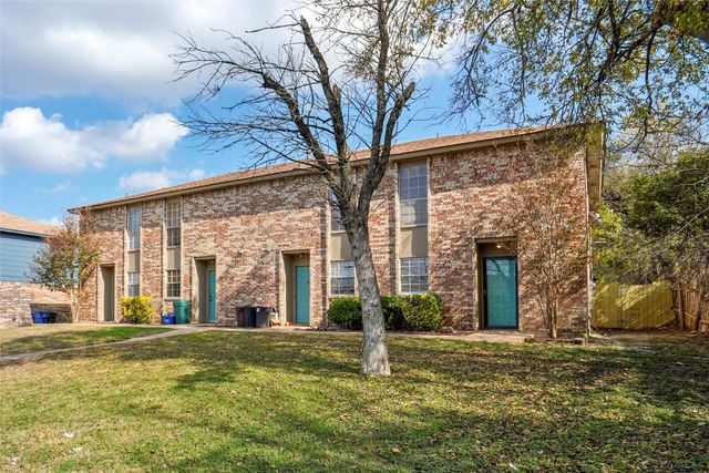 3833 Coates Circle 3839, Benbrook, TX 76116