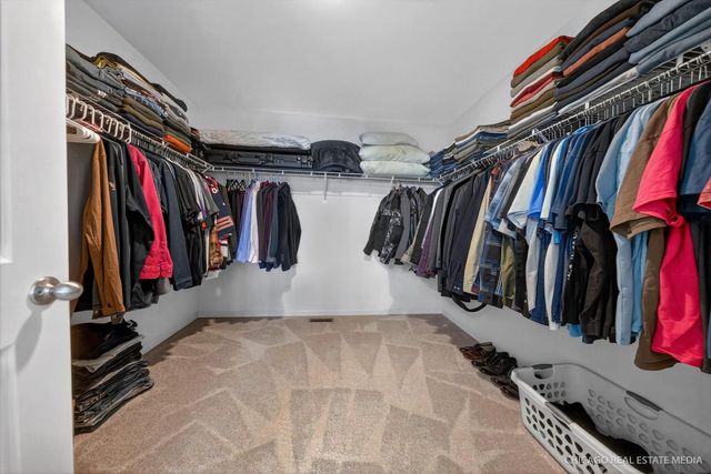 1720 Bayberry Lane, Pingree Grove, IL 60140