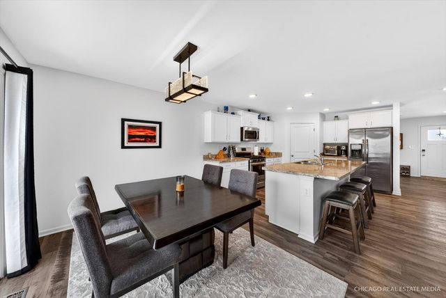 1720 Bayberry Lane, Pingree Grove, IL 60140